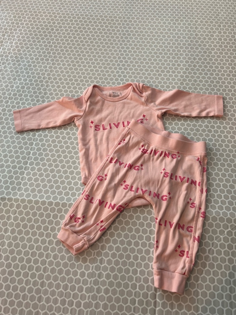 Paris Hilton Pink Infant Two Piece Pajama Set.  Size 6-9M